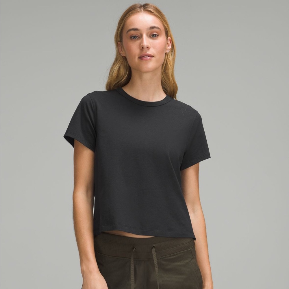 Lululemon Classic Fit Cotton Blend Tee - Black